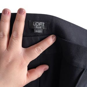 Loft Black Front Seam Side Zip Ponte Pants